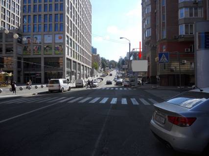 Scrolller, Scroll A in Dnipro (Dnipropetrovsk), 3.14х2.32  st. Sevcenko - st. Vikonkomivs'ka, bila TC KASKAD PLAZA - 168916 Photo 1