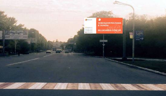 Billboard A in Pavlograd, 6х3  st. Dniprovs'ka - st. Tel'mana, bila svitlofora Photo 3