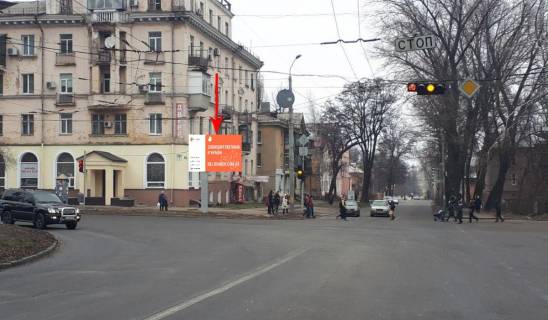 Backlight A in Dnipro (Dnipropetrovsk), 3.14х2.32  st. Makarova - st. Krivoriz'ka, ruh u bik st. Roboca Photo 1