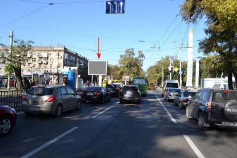 Scrolller, Scroll A in Dnipro (Dnipropetrovsk), 3.14х2.32  prosp. Puskina, 21 - prosp. O. Pola (Kirova), bila svitlofora na zupinci, bila svitloforu - 168738 Photo 1