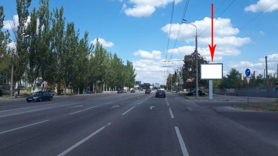 Backlight A in Dnipro (Dnipropetrovsk) t136A,st. Naberezna Peremogi, v rajoni bud. No5, napramok do Siceslavs'koi Nabereznoi, na svitlofori Photo 1