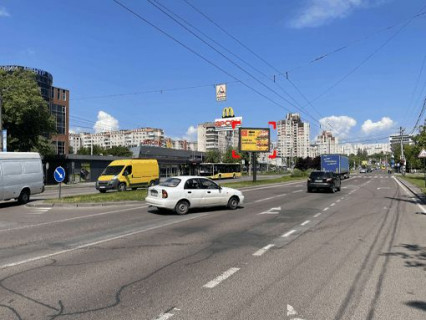 Billboard Р/П in Lviv пр. Чорновола – Торф'яна (з центру), розмір 2,3 х 3,2 м скрол Photo 1
