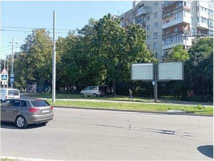 Billboard A in Lviv вул. Кульпарківська – Наукова, зліва, розмір 2,3 х 3,2 м скрол Photo 1