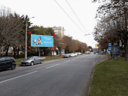 Billboard B in Chernivtsi вул. Комарова, 6 Photo 1