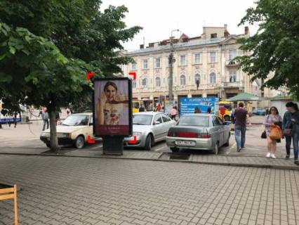 Billboard B in Lviv st. Dnistrovs'ka, 3 (univermag "Prikarpatta"), misce 3 Photo 1