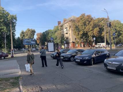 Citylight B in Cherkasy, 1.2x1.8  st. Bajdy Visneveckogo / st. Gogola, bank "Forvard" Photo 1