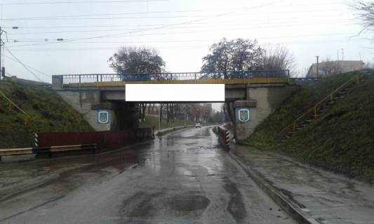 Billboard A in Zaporizhzhya ul Geroev Majdana CENTR A2 2h6m Photo 1