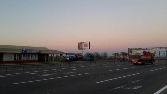 Billboard B in Odessa, 3x6x2  Ovidiopol'skaa doroga-7 km (ostanovka,ZK Artvil', zk 7 Nebo) Photo 1
