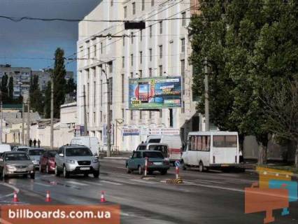 Prismatron, Prism A in Kremenchuk, 3 х 6  prosp. Svobody, 8a, perekr. s st. Troickoj i st. Horol'skoj, rajon supermarketa <<ATB>> i Elektrostancii - 87195 Photo 1