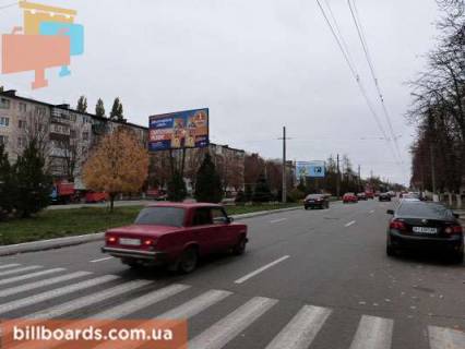 Billboard A in Kremenchuk, 3 х 6  prosp. Svobodi, bila bud. 77, r-n supermarketu <<ATB>> ta rinku, na rozdilovij smuzi, napramok u centr Photo 1