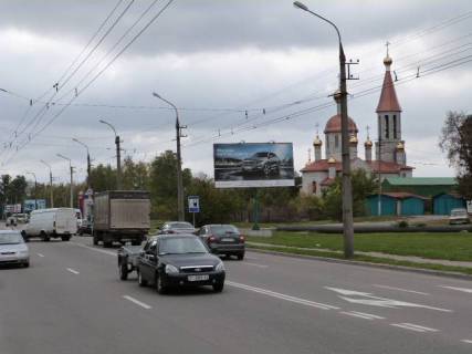 Billboard A in Kremenchuk, 3 х 6  prosp. L.Ukrainki, perehr. z st. Kozac'kou, 5, navproti supermarket <<MarketOpt>> ta SK "Sport Lajf", napramok u centr Photo 1