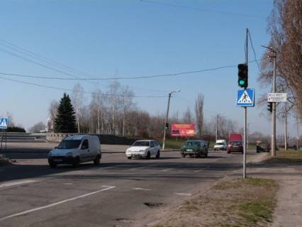 Billboard B in Kremenchuk, 3 х 6  st. V.Pugacova, bila bud. 18, perehr. z st. Miru, bila Parku <<Miru>> Photo 1
