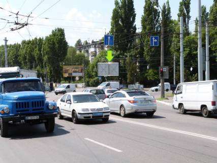 Prismatron, Prism A in Kremenchuk, 3 х 6  prosp. Svobodi, 83/1, perehr. z st. V.Pugaceva, velika transportna rozv'azka, napramok u centr - 158188 Photo 1