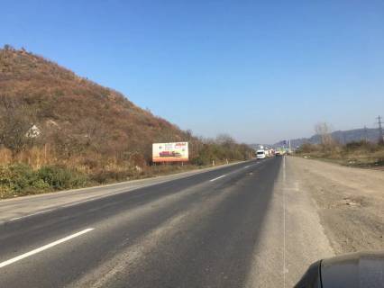 Billboard B in Mukachevo, 3х6  trasa Kiiv-Cop, Lovacka,  500 m. do Epicentru Photo 1