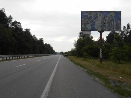 Billboard A in Kiev roads Dniprovs'ke sose, trasa N-01 "Kiiv-Znam'anka", km 38+300 livo, cerez 1km pisla AZS Motto ta povorotu na R-01 "Kiiv-Obuhiv" Photo 1