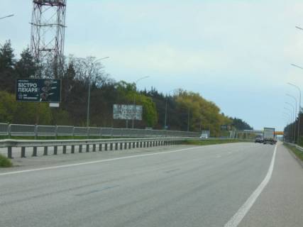 Billboard B in Ivankiv с. Іванків, харківська траса, траса М-03 "Київ-Харків", км 48+050 ліво, біля АЗС Sun Oil, за 450м до АЗС GLUSCO та повороту на вул. Любарецька Photo 1