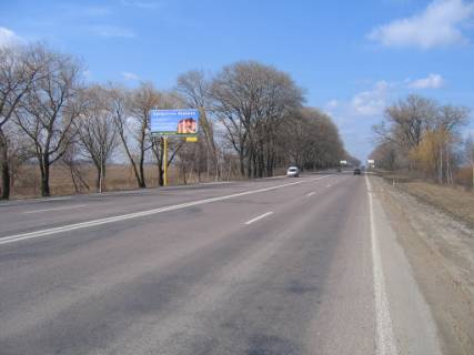 Billboard B in Kiev roads Harkivs'ka trasa, trasa M-03 "Kiiv-Harkiv", km 43+300 pravo, cerez 1.4km pisla rozv'azki z avtoslahom R03 ta AZS Brent Oil, cerez 1.7km pisla AZS UPG Photo 1