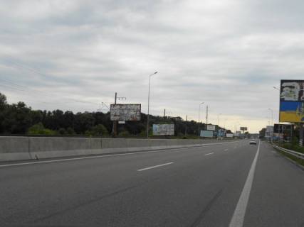 Billboard B in Lisniki (Kiev region) Dniprovs'ke sose, trasa N-01 "Kiiv-Znam'anka", km 20+450 livo, za 100m do magazinu Fora, za 300m do magazinu ATB, za 350m do povorotu na s. Lisniki Photo 1