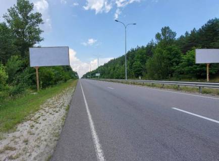 Billboard B in Vishgorod м. Вишгород, траса Р-69 "Київ-Вишгород-Десна", км 19+500 ліво, за 850м до повороту на вул. Яблунева, напрямок на с. Нові Петрівці (Межигір'я) Photo 1