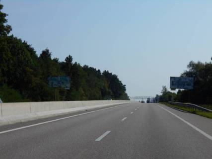 Billboard B in Glevakha smt. Kalinivka, trasa M-05 Kiiv-Odesa, km 29+650 pravo, za 650m do povorotu na st. Vokzal'na ta AZS KLO, cerez 850m pisla AZS AMIK Photo 1