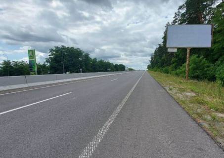 Billboard A in Zalissya s. Zalissa, cernigivs'ka trasa, trasa M-01 "Kiiv-Cernigiv-Novi Arilovici", km 43+500 livo, st. Kiivs'ka, navproti AZS "OKKO", za 950m do povorotu na zavod "Coca-Cola" ta AZS "OKKO", cerez 450m pisla restoranu "Tri kozaki" Photo 1