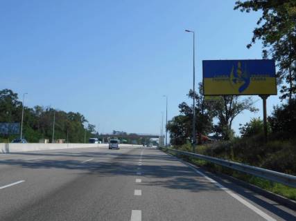 Billboard A in Vita-Poshtova s. Vita-Postova, trasa M-05 Kiiv-Odesa, km 18+090 livo, za 250m do AZS WOG, cerez 730m pisla povorotu na s. Vita-Postova (na st. Sadova) Photo 1