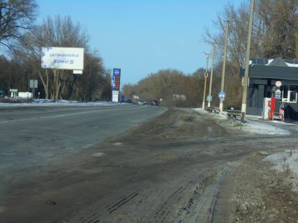 Billboard B in Kiev roads Cerkas'ka trasa, trasa N-08 "Borispil'-Dnipro-Zaporizza", km 5+700 pravo, navproti  AZS "Sun Oil", za 800m do povorotu na ob'izdnu dorogu Borispola, v'izd v m. Borispil' z Dnipra (Pereaslava) Photo 1
