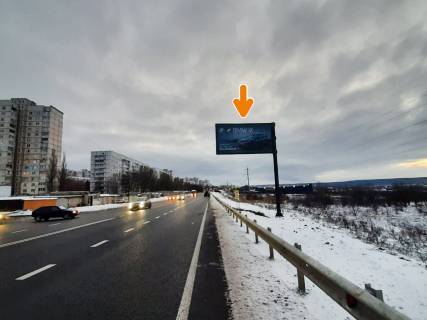 Non-Standard A in Kharkiv Lozoven'kivs'kij pr-kt - Domobudivel'na st. (v centr) (A) Photo 1