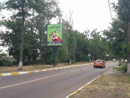 Billboard B in Irpin, 3*4  st. Central'na, bila z/d pereizdu Photo 1