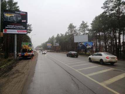Billboard B in Parking, 6*3  trasa Kiiv-Kovel' (livoruc), v napramku z Kieva, na v'izdi v m. Buca Photo 1