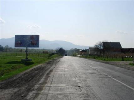 Billboard B in Grushovo, 6x3  s.Grusovo,st.Golovna, bila stadionu, fitnes centr,  v storonu m.Mukacevo Photo 1