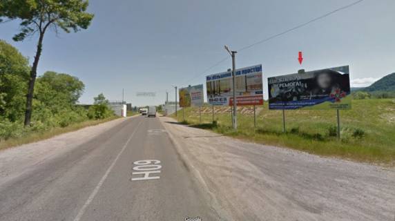 Billboard A in Tyachiv, 6x3  m. Taciv st.Nezaleznosti, nacional'na mereza produktovih magaziniv ATB AZS Photo 1