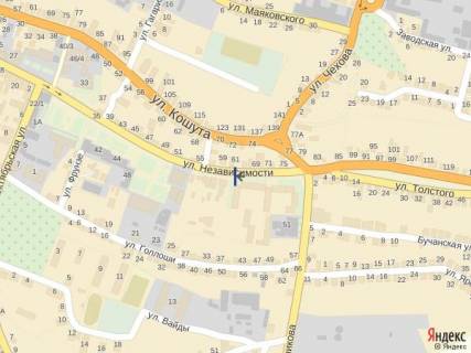 Citylight B in Tyachiv, 1.2x1.8  st. Nezaleznosti, centr mista, bila strahovoi kompanii Acsa ta magazinu Milenium, avtobusni zupinki, velikij potik pisohodiv scheme