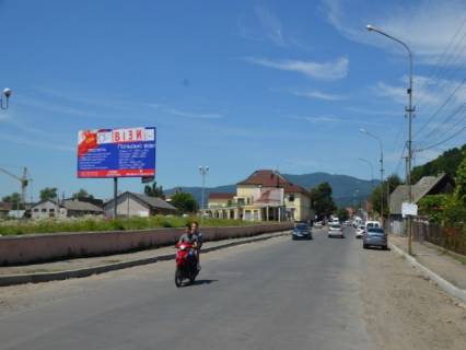 Billboard A in Beregovo, Біл-борд  m.Hust, st. Ivana-Franka, avtostancia,  zaizd v centr mista, v storonu m.  Uzgorod Photo 1