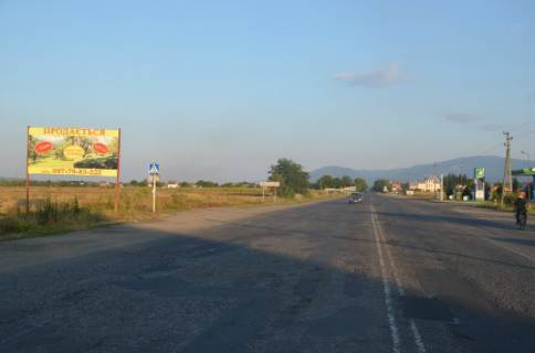 Billboard B in Tyachiv smt.Bustino vizd v selise v storonu m.Taciv zi storoni m.Uzgorod trasa Mukacevo-Rogatin Photo 1