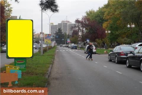 Citylight B in Uzhgorod m.Uzgorod prosp. Svobodi,bila  mag. Anturaz, Zoomagazinu, BEUTY, stah.Prosvita, v storonu u-magu Ukraina Photo 1