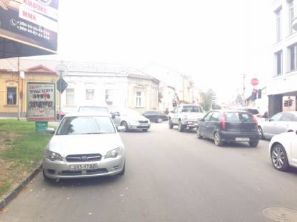 Citylight B in Uzhgorod m.Uzgorod st.Bakonia Berceni, bila avtoskoli, lombardu Sakura, v storonu st.Koratovica Photo 1