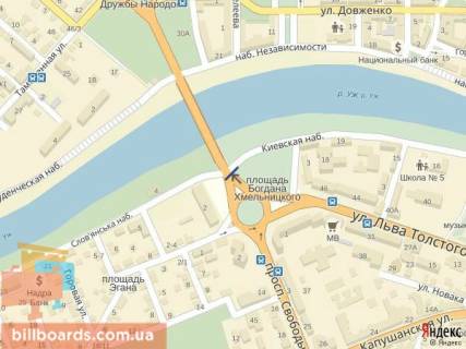 Citylight A in Uzhgorod m.Uzgorod st.Bogdana Hmel'nic'kogo, navproti got.Uzgorod, bila 16-ti poverhivki, krugovij ruh, v storonu transportnogo mosta scheme