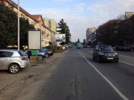 Citylight B in Uzhgorod, 1.2x1.8  m.Uzgorod prosp. Svobodi,bila  TC Bilocka, Privatbanku, svitlofor, pisohidnij perehid, v storonu 16-ti poverhivki Photo 1