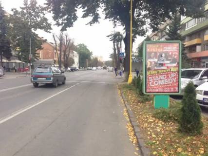 Citylight A in Uzhgorod, 1.2x1.8  m.Uzgorod st. L.Tolstogo bila banku Kiivs'ka Rus', mag. HIS, svitlofori, pisohidnomu perehodi, v storonu pl.Petefi Photo 1