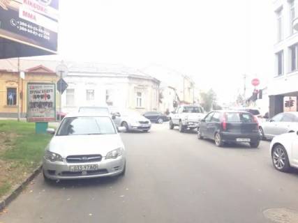 Citylight B in Uzhgorod, 1.2x1.8  m.Uzgorod st.Bakonia Berceni, bila avtoskoli, lombardu Sakura, v storonu st.Koratovica Photo 1