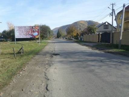 Billboard B in Ternovo, Тячів  s.Ternovo, st.Golovna centr sela v stornu smt.Neresnica zi storoni m.Taciv Photo 1