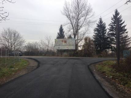 Billboard B in Tyachiv m. Taciv st. Listopada 53, Nova posta No 1, zitlovij kompleks "Neresen", Ukrains'ka skola, elitnij rajon. Photo 1