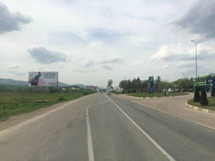 Billboard B in Tyachiv, 6x3  m. Taciv, v'izd v misto zi storoni m. Rahiv, navproti azs Vakos Photo 1