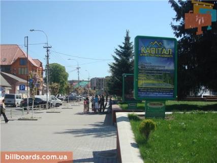 Citylight A in Tyachiv st. Nezaleznosti, centr mista, vhid bila Univermagu, Eksim banku, naproti produktovogo magazinu, masove skupcenna ludej Photo 1