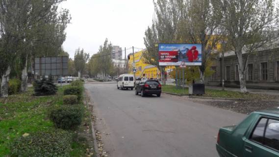 Billboard A in Melitopol, 3х6  st. Getmanskaa, 14 (vozle torgovo-razvlekatel'nogo centra i central'nogo rynka) Photo 1