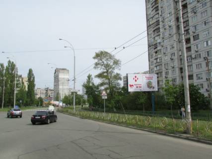 Billboard A in Kyiv, 6x3  Geroiv Dnipra st. - Zoi Gajdaj st., 12/10 (optika Fielmann, Privatbank, Eko-market, Ukrsibbank), v napramku stancii metro Geroiv Dnipra Photo 1