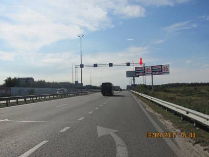 Billboard A in Kiev roads, 6x3  Zitomirs'ke sose , v napramku z m. Kiiv, za s.Mila, pered zapravkou UPG, (zamis'kij kompleks "Babuskin Sad"),7km+600m, livij Photo 1