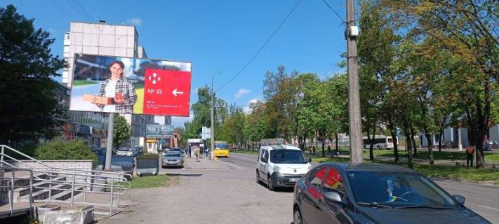 Billboard B in Bila Tserkva, 3х6  B-r. Oleksandrijs'kij, bud 113 (napramok z centru) Photo 1