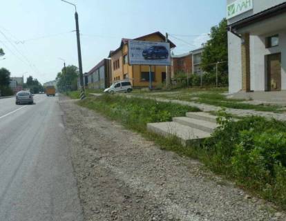 Billboard A in Ugriniv (Ivano-Frankivsk region), 3х6  Galic'ka     pered znakom Iv.-Frank. (pravij) Photo 1